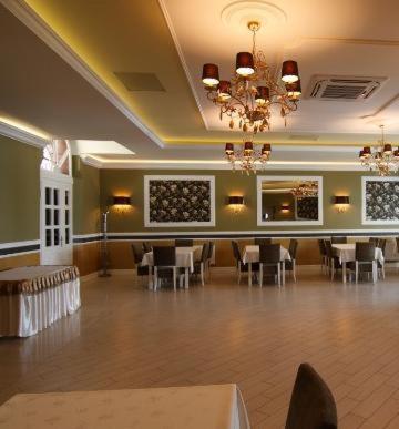 Hotel Pod Zlota Korona Opole Dış mekan fotoğraf